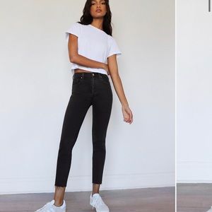 Denim Forum YOKO high rise slim Sz 26 Aritzia